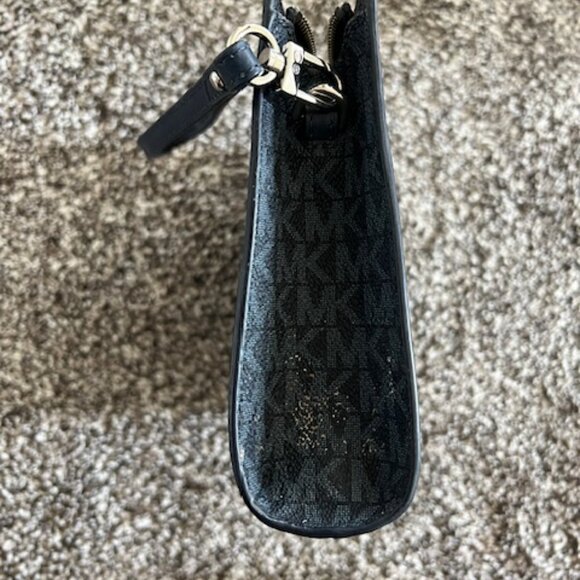 Michael Kors Handbag - Picture 3 of 4